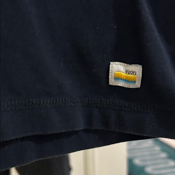 Vuori - Dark blue T-Shirt - Picture 2 of 3